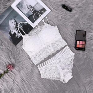 Women Non Pushup Lace Style Padded Bra and Panty Set